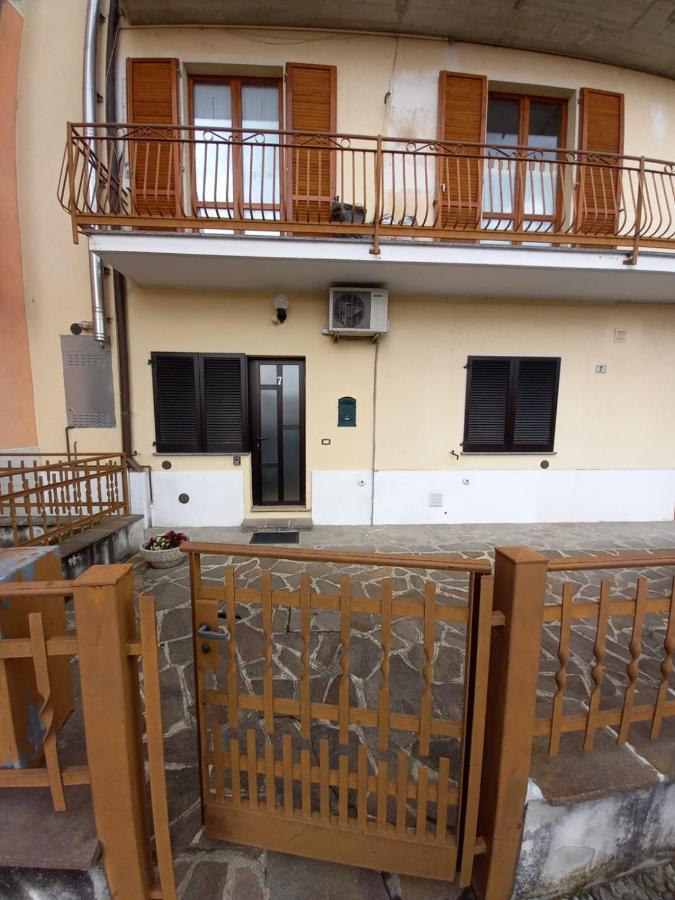 Flat Le Rose Apartment Paratico Exterior photo